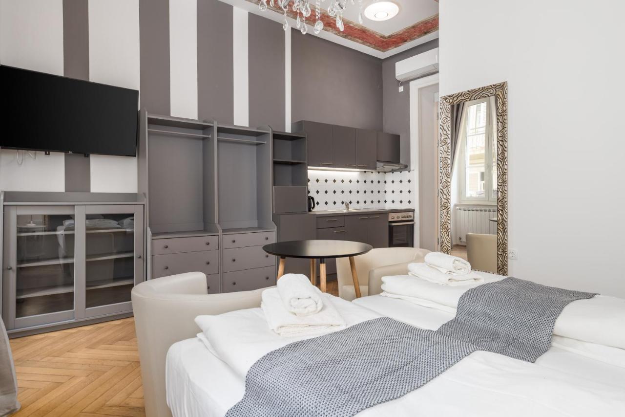 Art Teatro - Gustav Klimt Apartman Fiume Kültér fotó